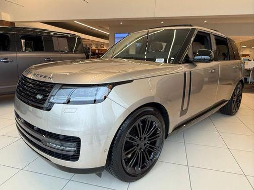 2026 Land Rover Range Rover SE