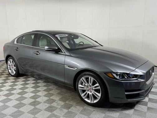 2019 Jaguar XE 25t Prestige