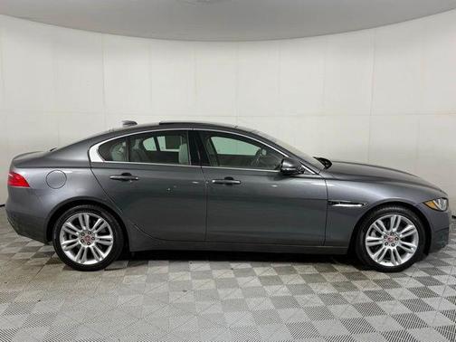 2019 Jaguar XE 25t Prestige