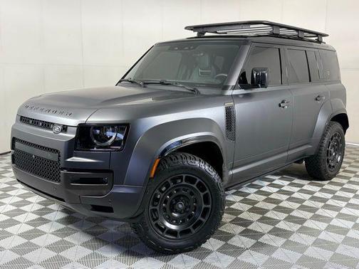 2025 Land Rover Defender V8