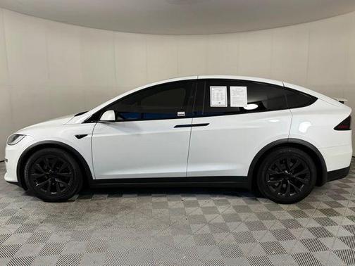 2024 Tesla Model X Base