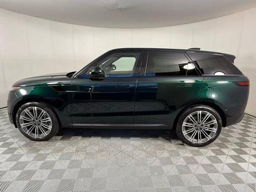 2025 Land Rover Range Rover Sport SE