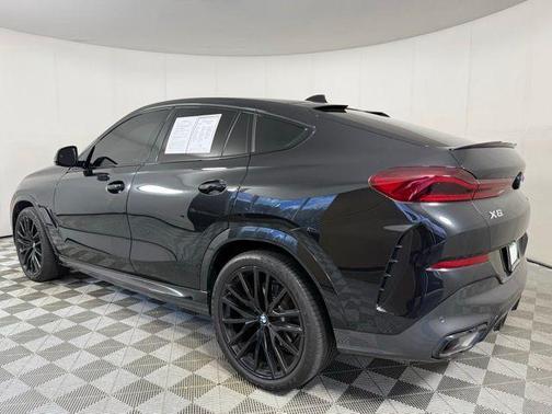 Black Sapphire Metallic 2023 BMW X6 xDrive40i