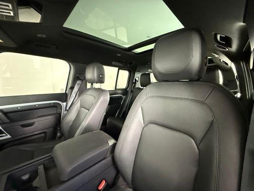 2024 Land Rover Defender S