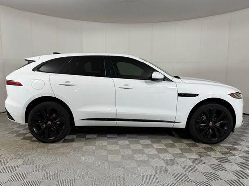 2023 Jaguar F-PACE P400 R-Dynamic S