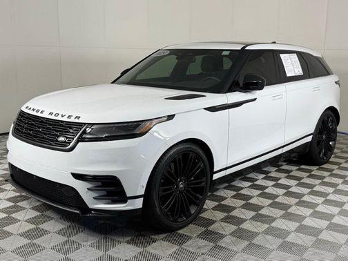 2026 Land Rover Range Rover Velar Dynamic SE