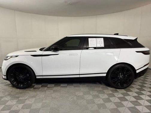 2026 Land Rover Range Rover Velar Dynamic SE
