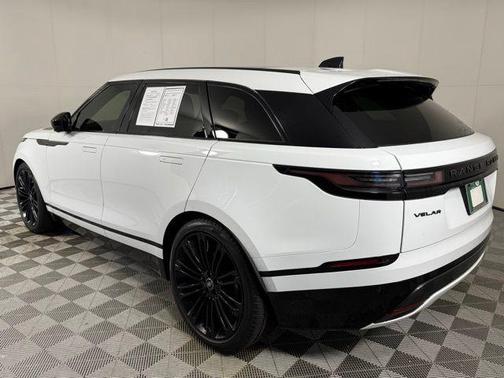 2026 Land Rover Range Rover Velar Dynamic SE