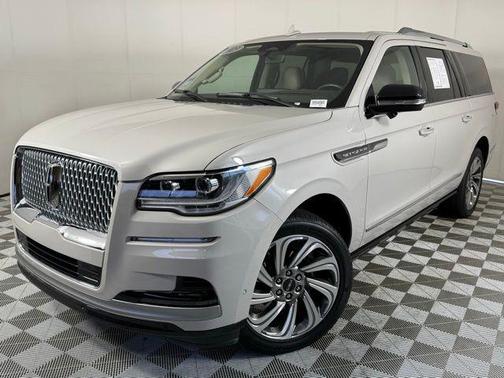 2023 Lincoln Navigator Reserve