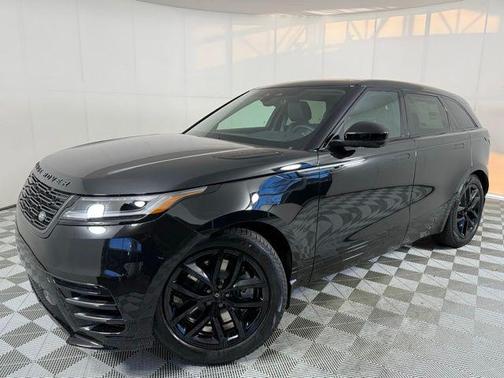 2026 Land Rover Range Rover Velar Dynamic SE