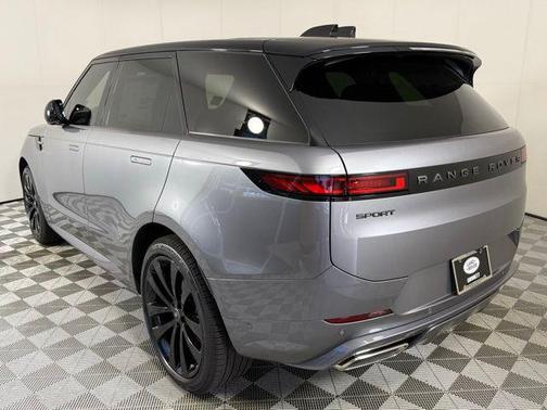 2025 Land Rover Range Rover Sport SE
