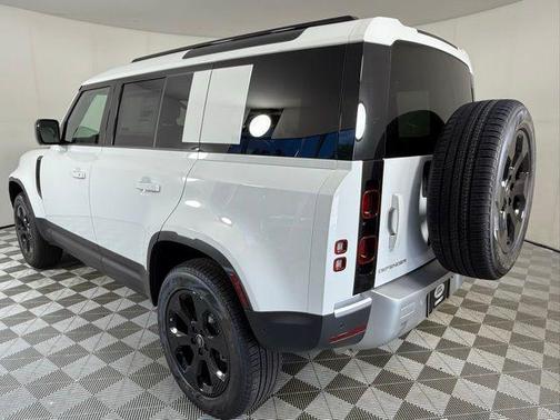 2025 Land Rover Defender S