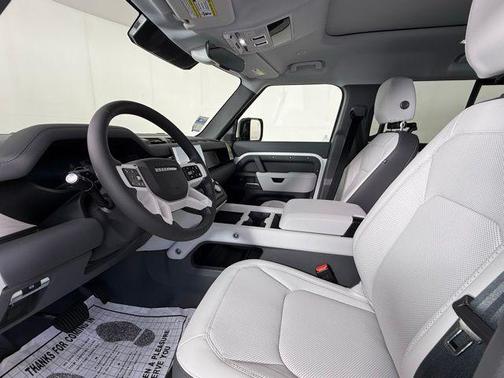 2025 Land Rover Defender S