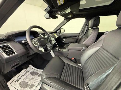 2025 Land Rover Discovery S