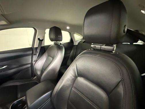 2020 Jaguar E-PACE Base