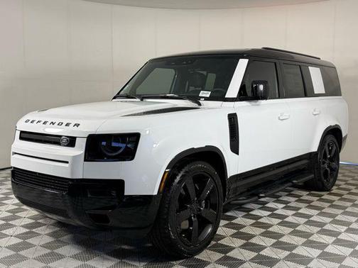 2026 Land Rover Defender V8