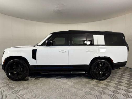 2026 Land Rover Defender V8