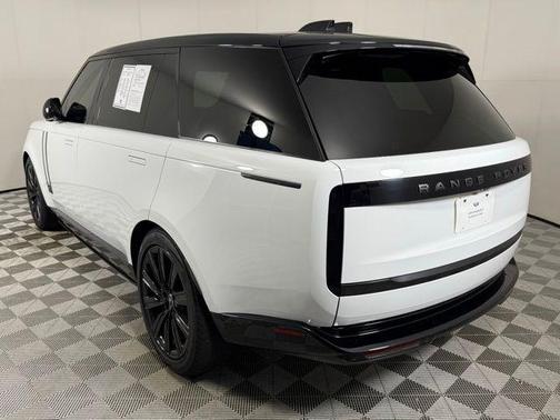 2025 Land Rover Range Rover Autobiography