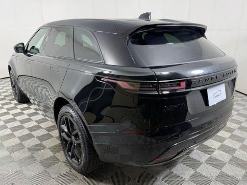 2026 Land Rover Range Rover Velar Dynamic SE