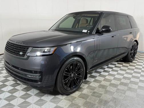 2025 Land Rover Range Rover SE