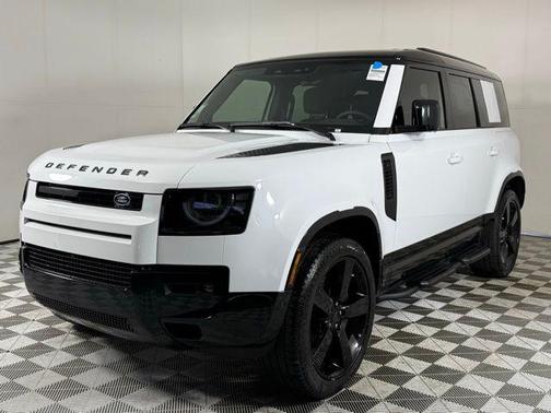 2026 Land Rover Defender X-Dynamic SE