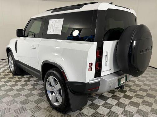 2025 Land Rover Defender S