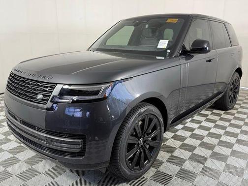 2025 Land Rover Range Rover SE