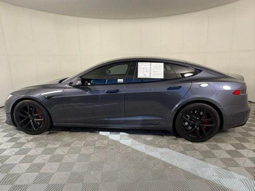 2022 Tesla Model S Long Range