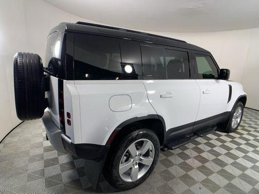 2025 Land Rover Defender S