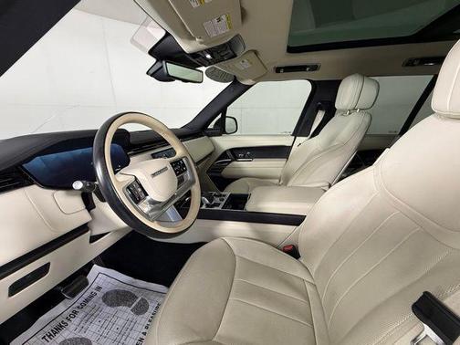 2023 Land Rover Range Rover SE