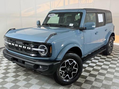 2023 Ford Bronco Outer Banks