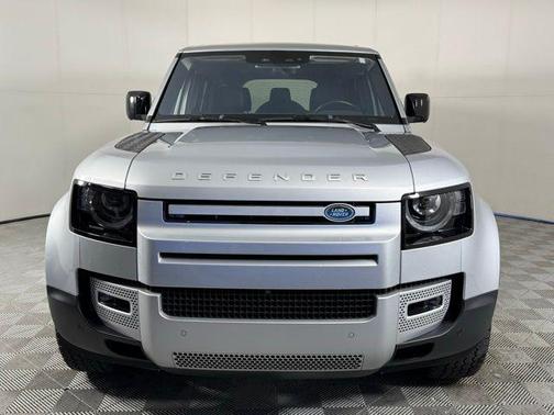 2020 Land Rover Defender SE