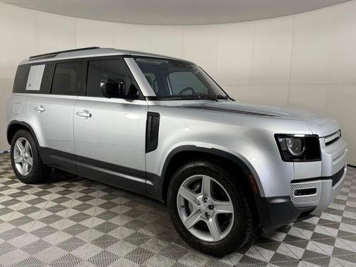 2020 Land Rover Defender SE