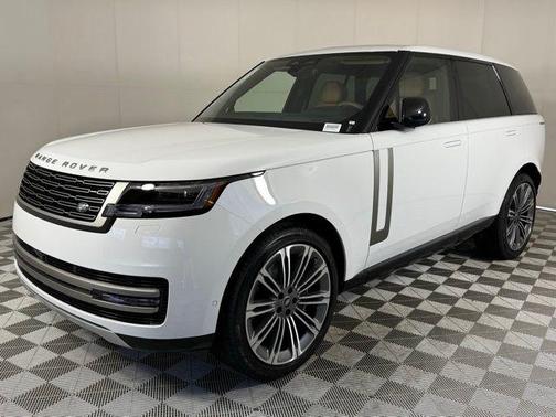 2025 Land Rover Range Rover SE