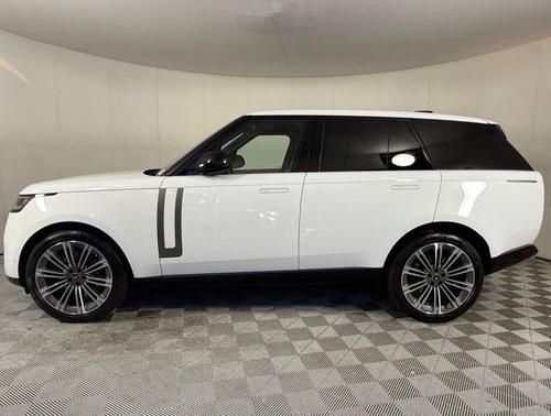 2025 Land Rover Range Rover SE