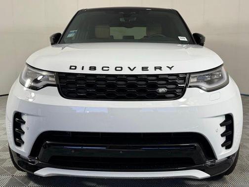 2025 Land Rover Discovery Dynamic SE