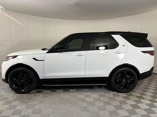 2025 Land Rover Discovery Dynamic SE