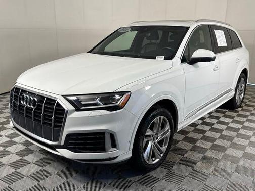 2021 Audi Q7 45 Premium Plus