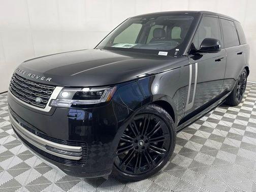 2025 Land Rover Range Rover SE