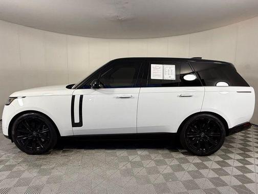 2023 Land Rover Range Rover SE
