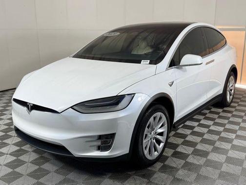 2020 Tesla Model X Long Range