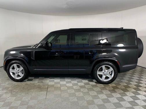 2024 Land Rover Defender S