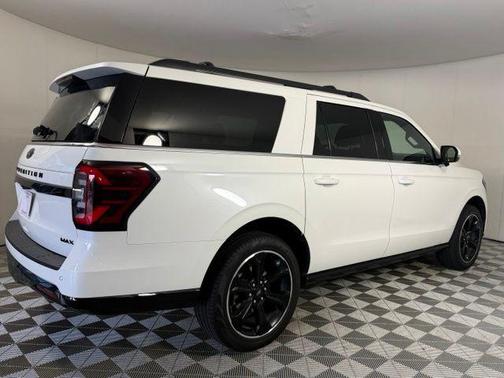 White Metallic 2024 Ford Expedition Limited