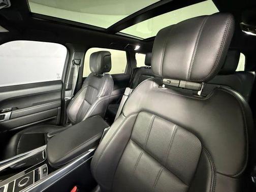 2022 Land Rover Range Rover Sport HSE Silver Edition