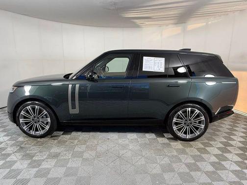 2024 Land Rover Range Rover SE