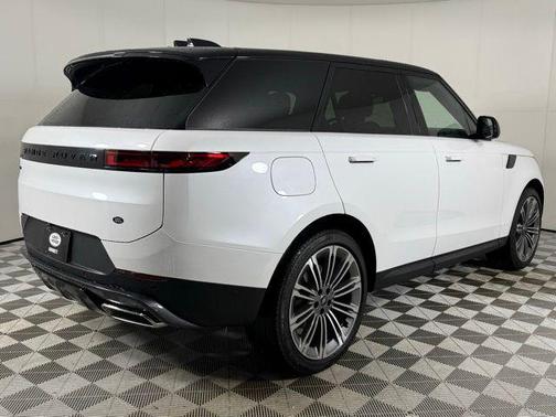 2025 Land Rover Range Rover Sport SE