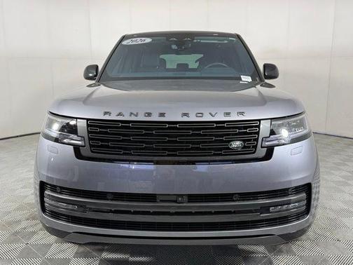 Gray Metallic 2026 Land Rover Range Rover SE