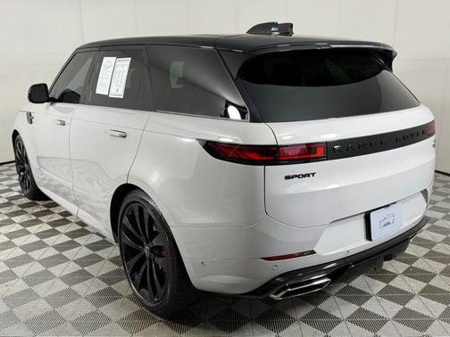 2023 Land Rover Range Rover Sport SE