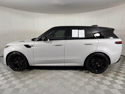 2023 Land Rover Range Rover Sport SE