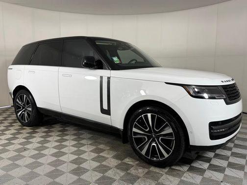 2025 Land Rover Range Rover SE